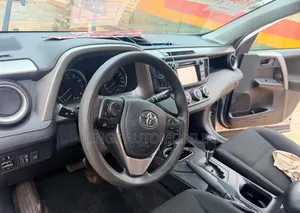 Toyota RAV4 2017 Silver