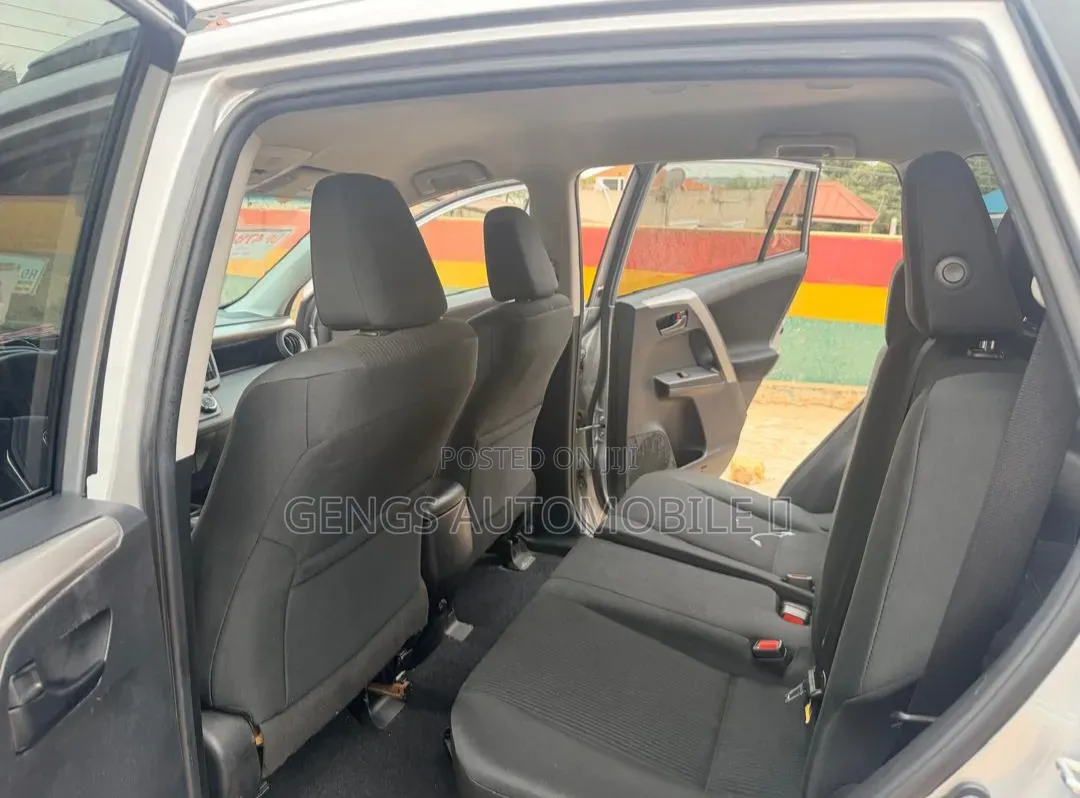 Toyota RAV4 2017 Silver