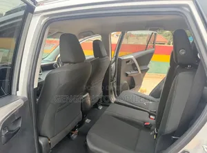 Toyota RAV4 2017 Silver