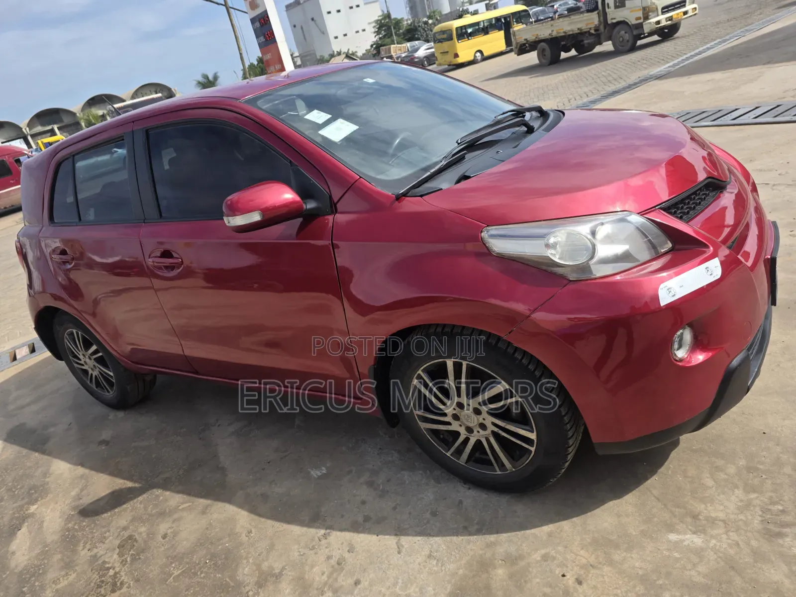 Scion xD Base 2009 Red