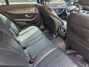 Mercedes-Benz E300 2023 Black