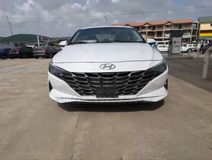 Hyundai Elantra SE 2021 White