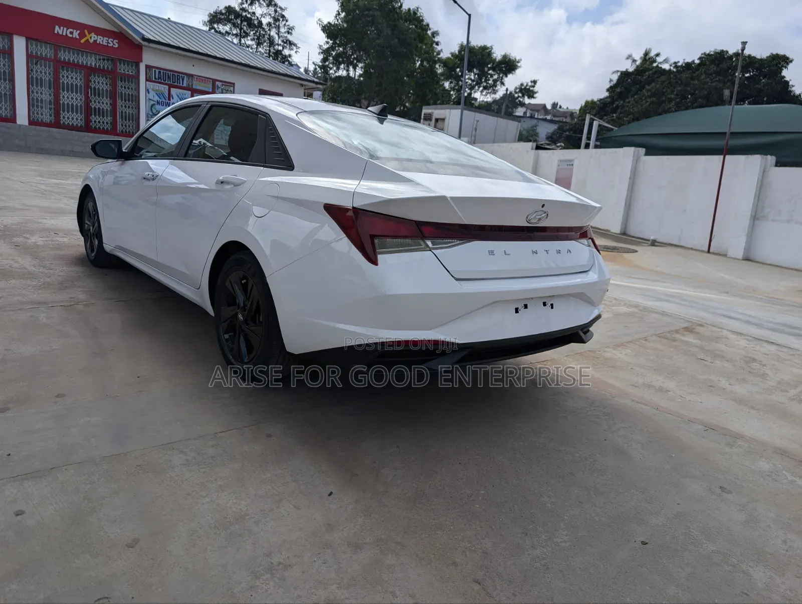 Hyundai Elantra SEL 2021 White