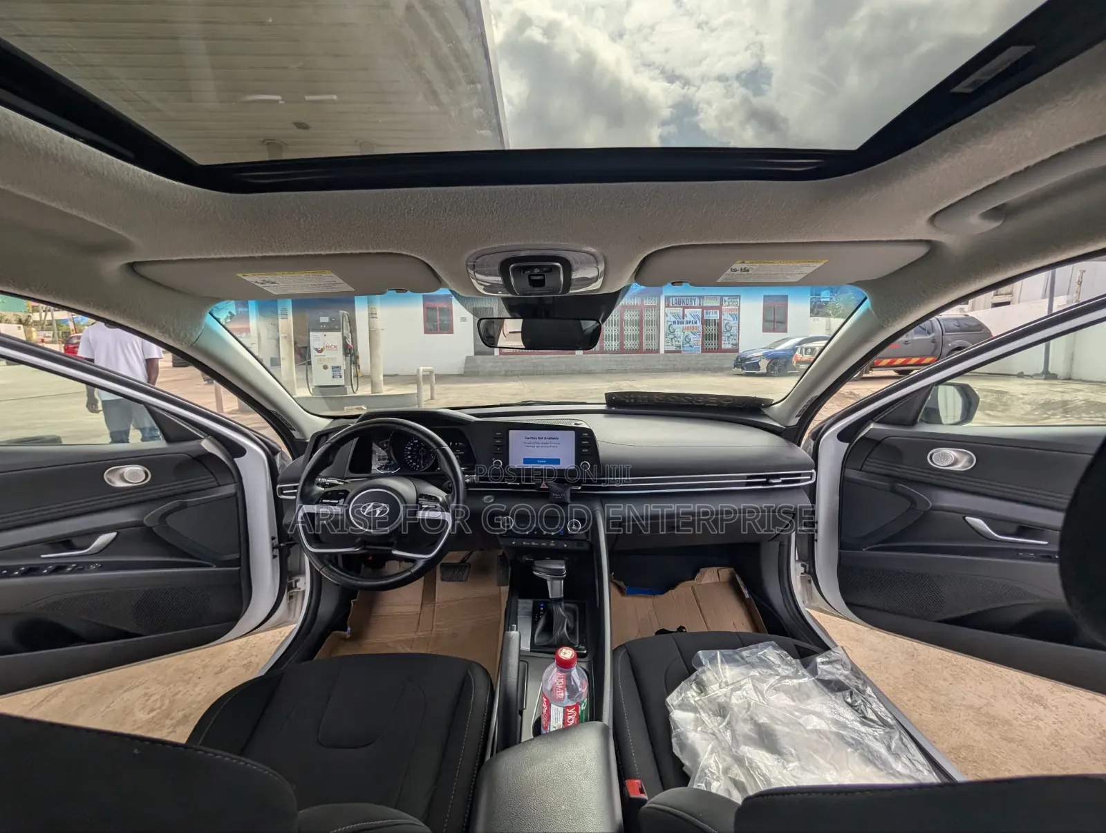 Hyundai Elantra SEL 2021 White