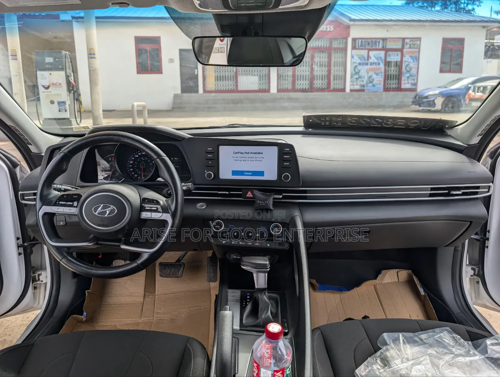 Hyundai Elantra SEL 2021 White
