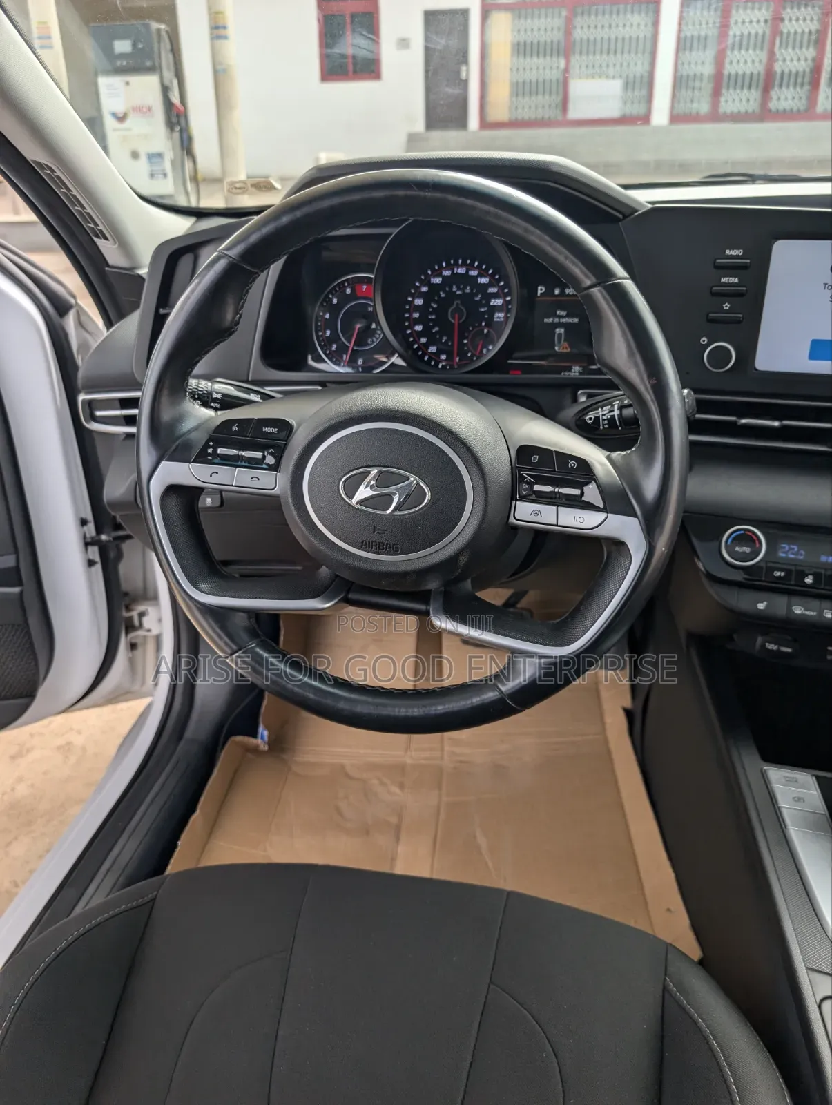 Hyundai Elantra SEL 2021 White