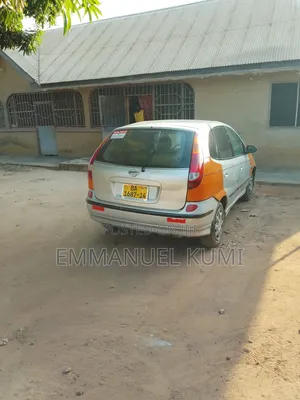 Nissan Almera 2000 Gray