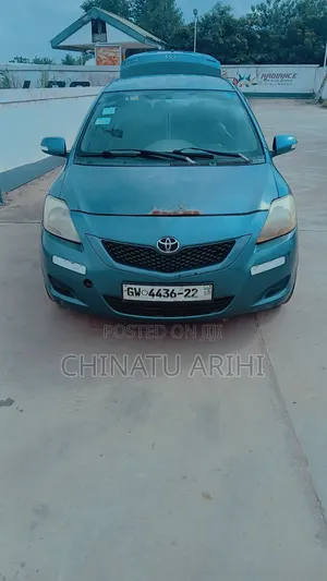 Toyota Belta 2012 Blue