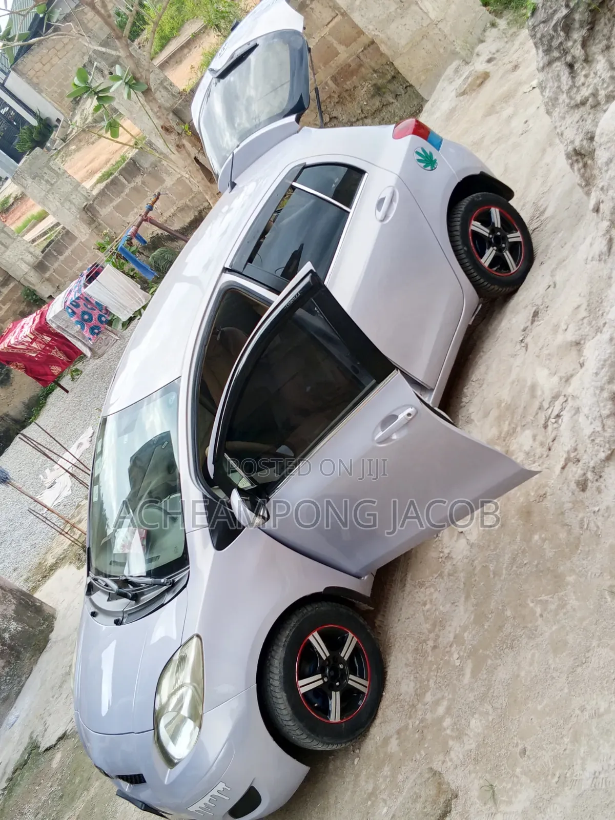 Toyota Vitz 1.3 AWD 3dr 2010 Silver