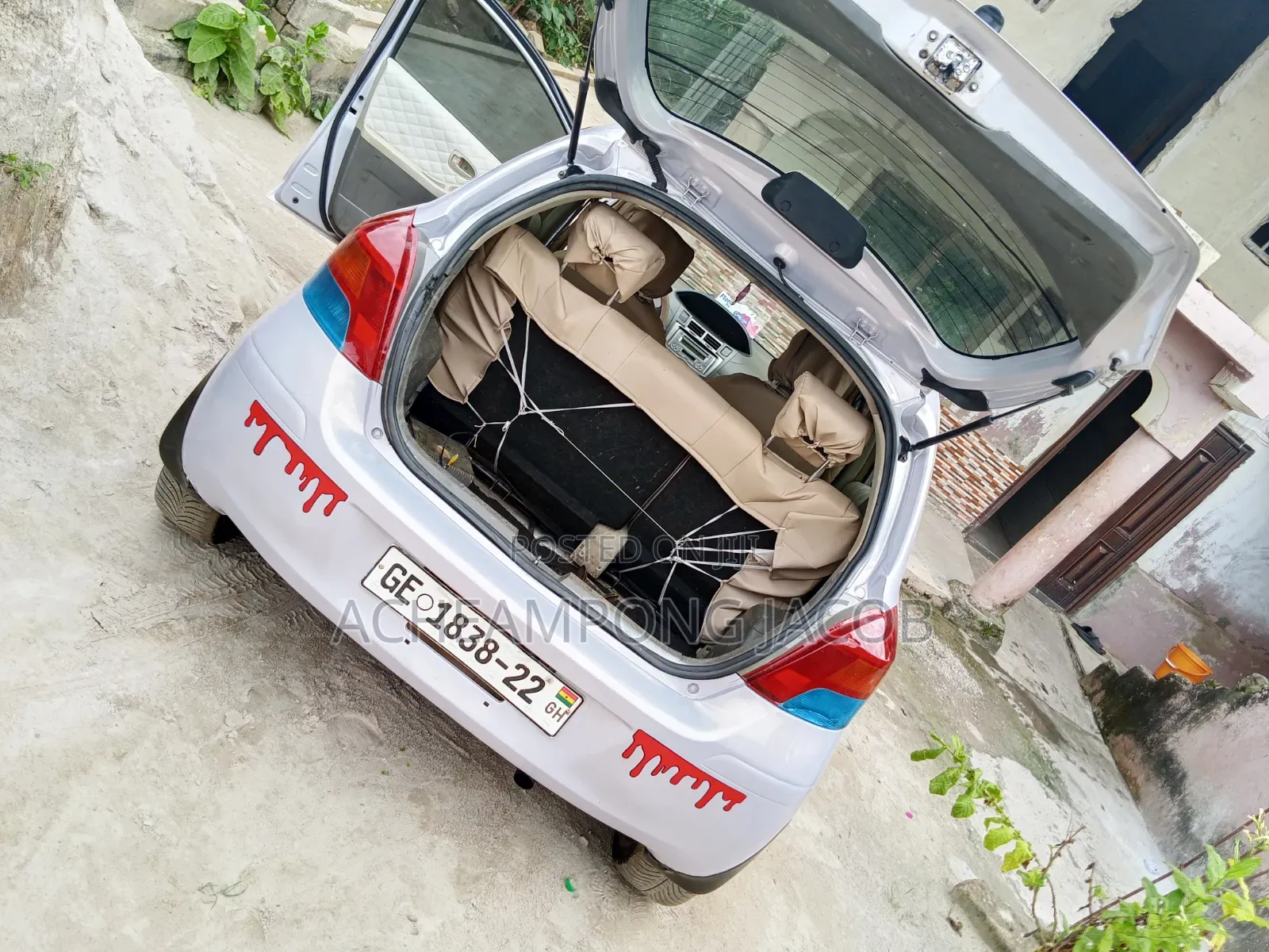 Toyota Vitz 1.3 AWD 3dr 2010 Silver