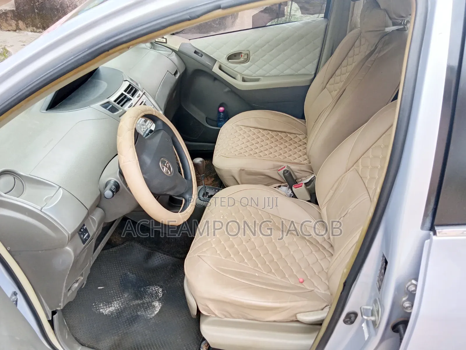 Toyota Vitz 1.3 AWD 3dr 2010 Silver