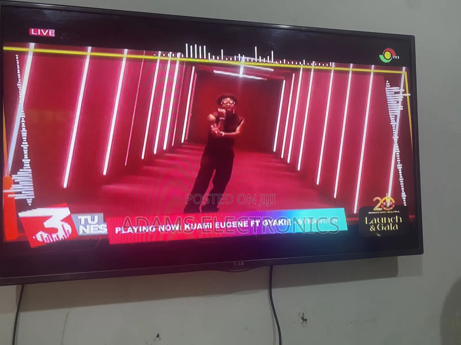A Very Nice Home Used 32 Inche Digital Satellite and T2 LG TV for Sale