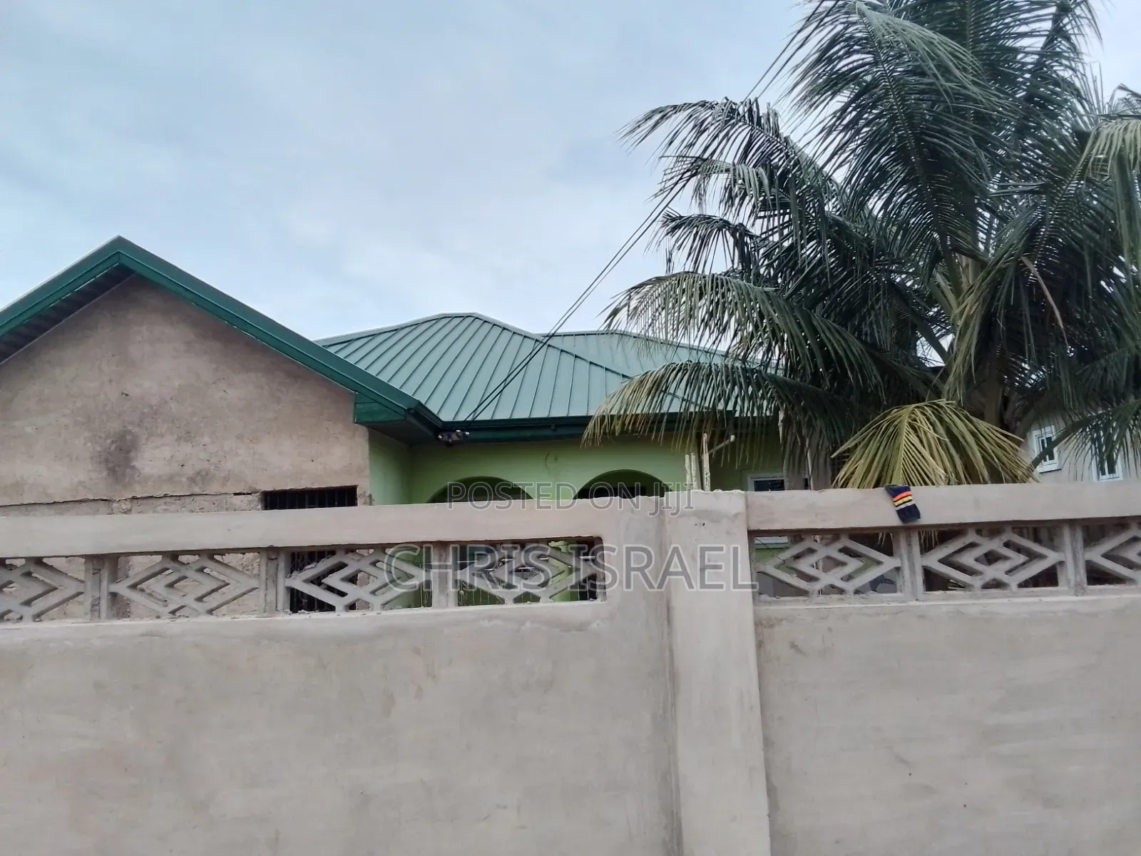 4bdrm House in Oyibi Estate Malejor for rent
