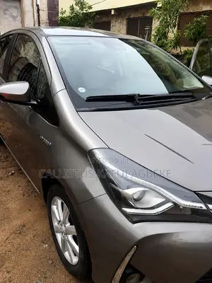 Toyota Yaris 2017 Gold