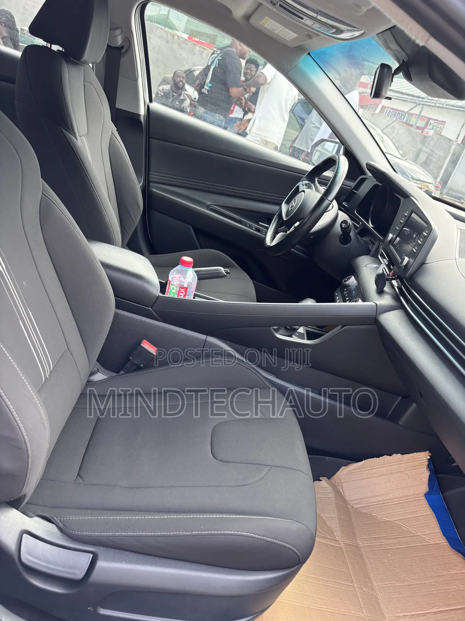 Hyundai Elantra Limited 2021 White