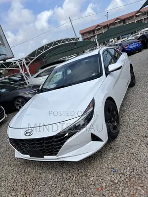 Hyundai Elantra Limited 2021 White