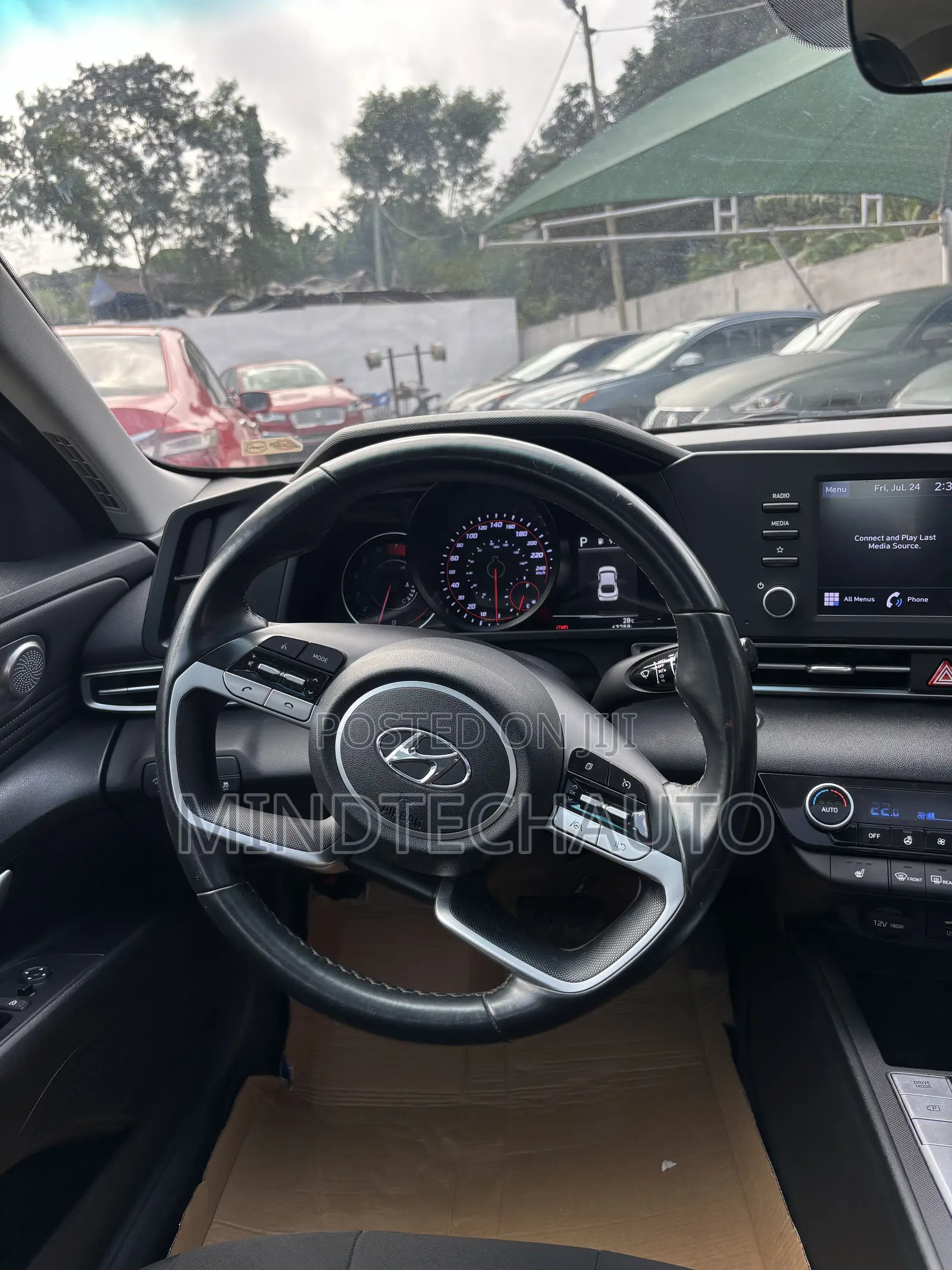 Hyundai Elantra Limited 2021 White