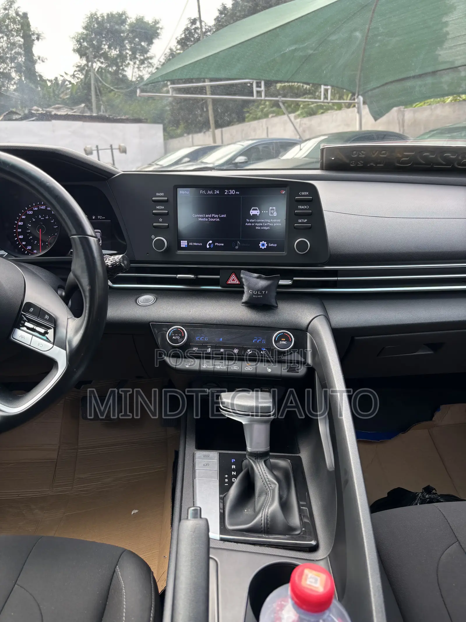 Hyundai Elantra Limited 2021 White