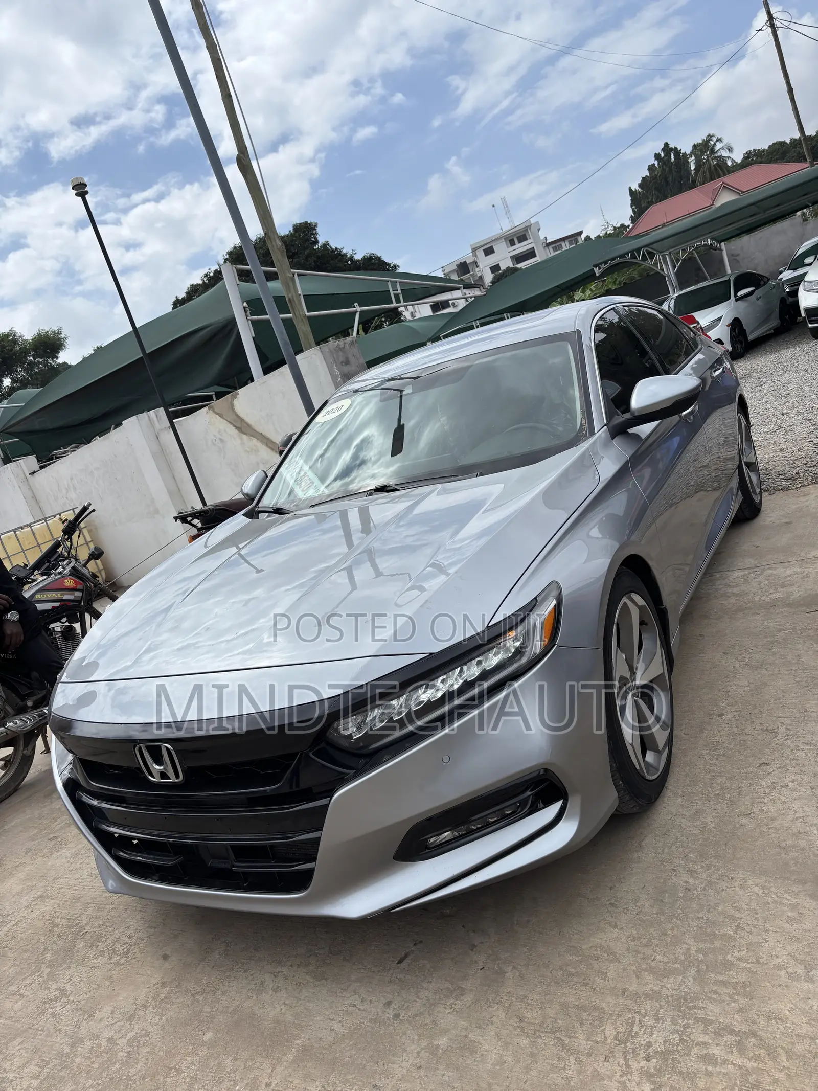 Honda Accord Touring 2.0T 2020 Silver