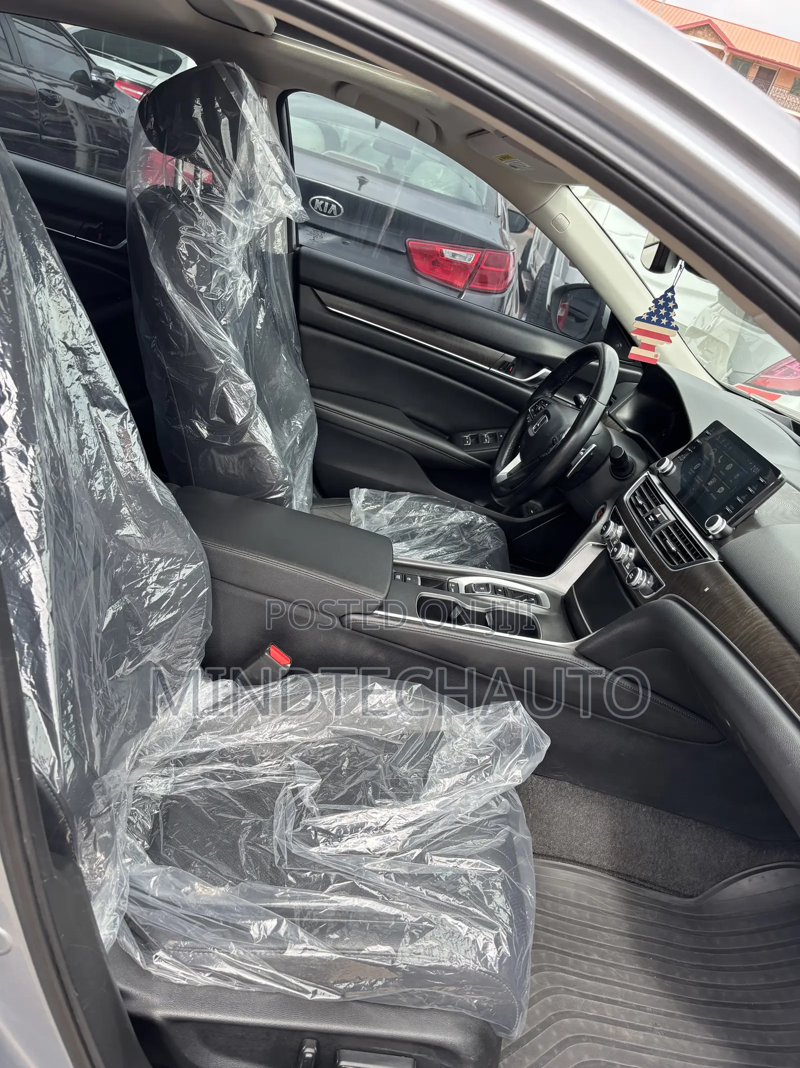 Honda Accord Touring 2.0T 2020 Silver