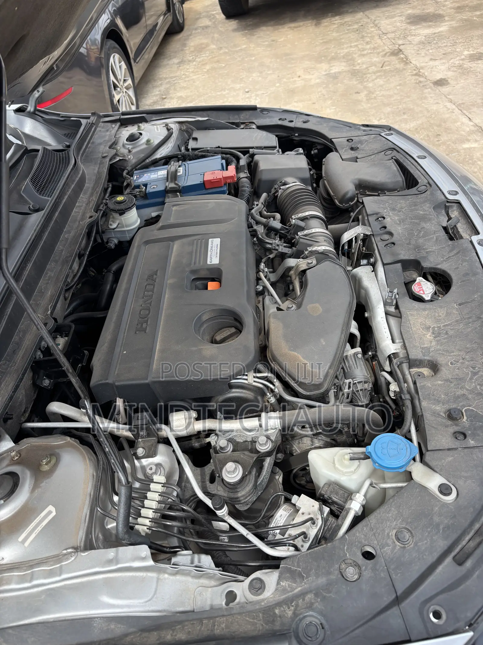 Honda Accord Touring 2.0T 2020 Silver