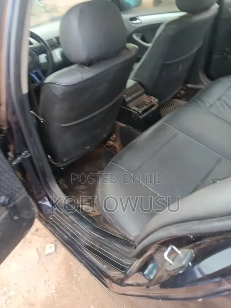 BMW 130i 2008 Black