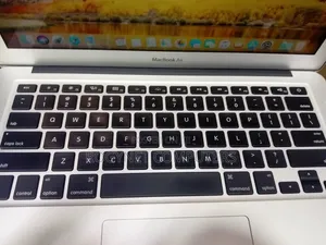 Laptop Apple MacBook Air 2011 2GB Intel Core i5 SSD 128GB