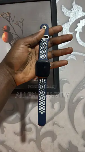 Apple Series5 44mm Cellular + GPS
