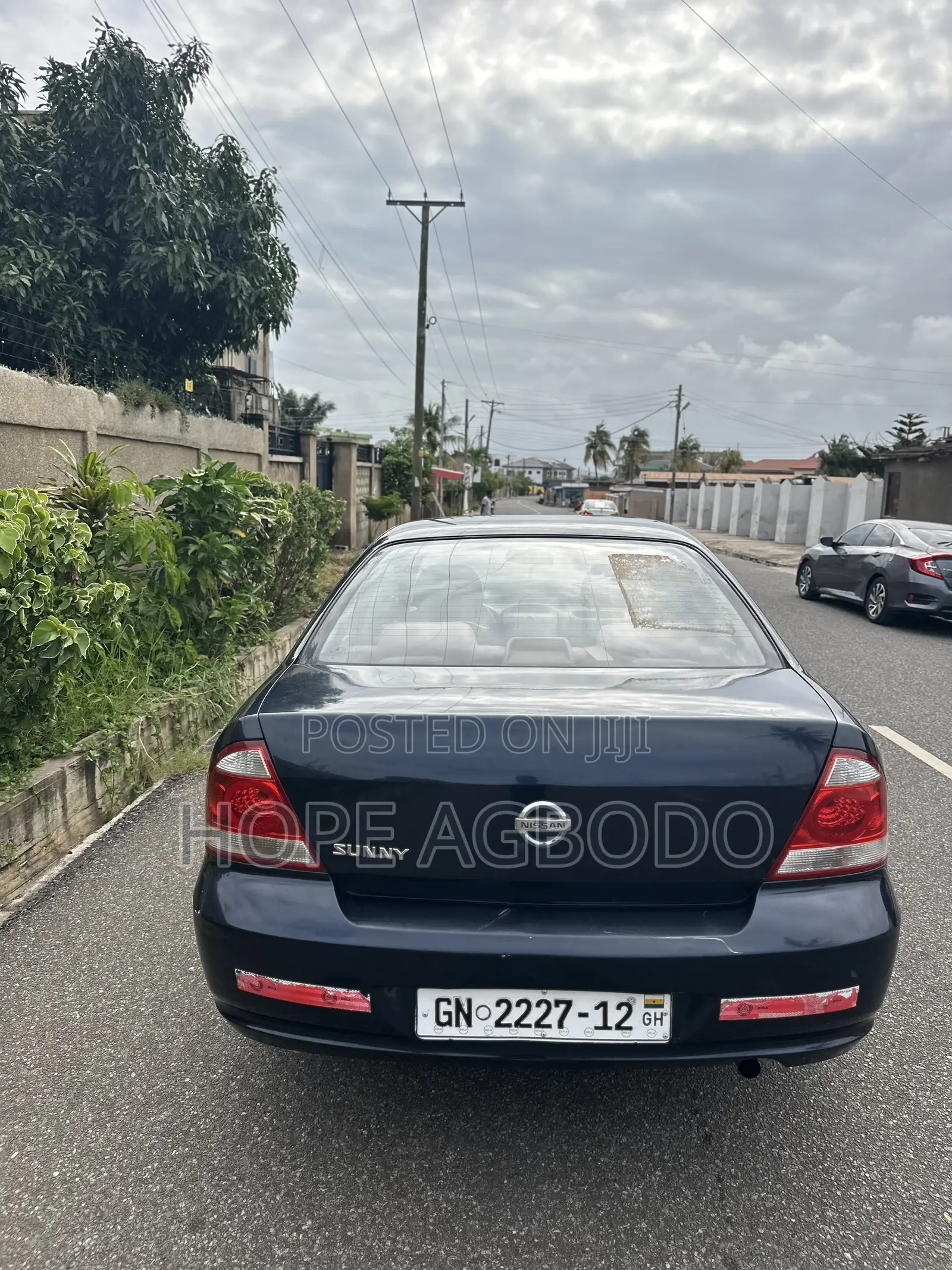 Nissan Sunny 2012 Blue