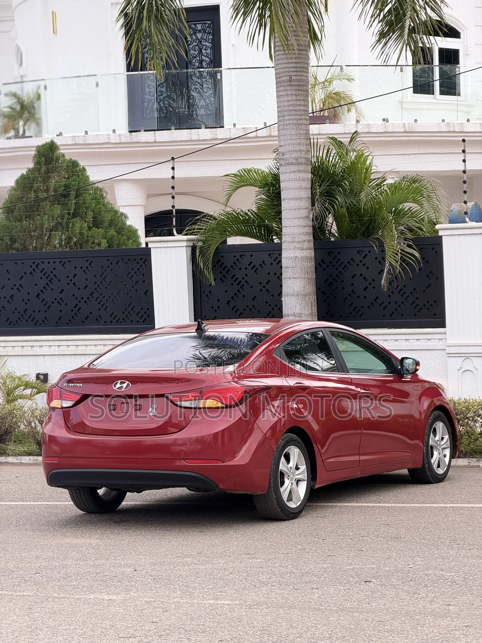 Hyundai Elantra 2015 Red