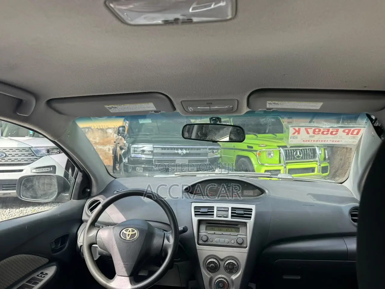 Toyota Yaris 2011 Silver