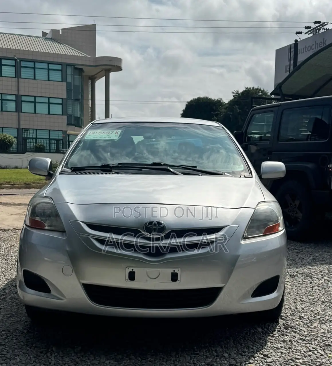Toyota Yaris 2011 Silver