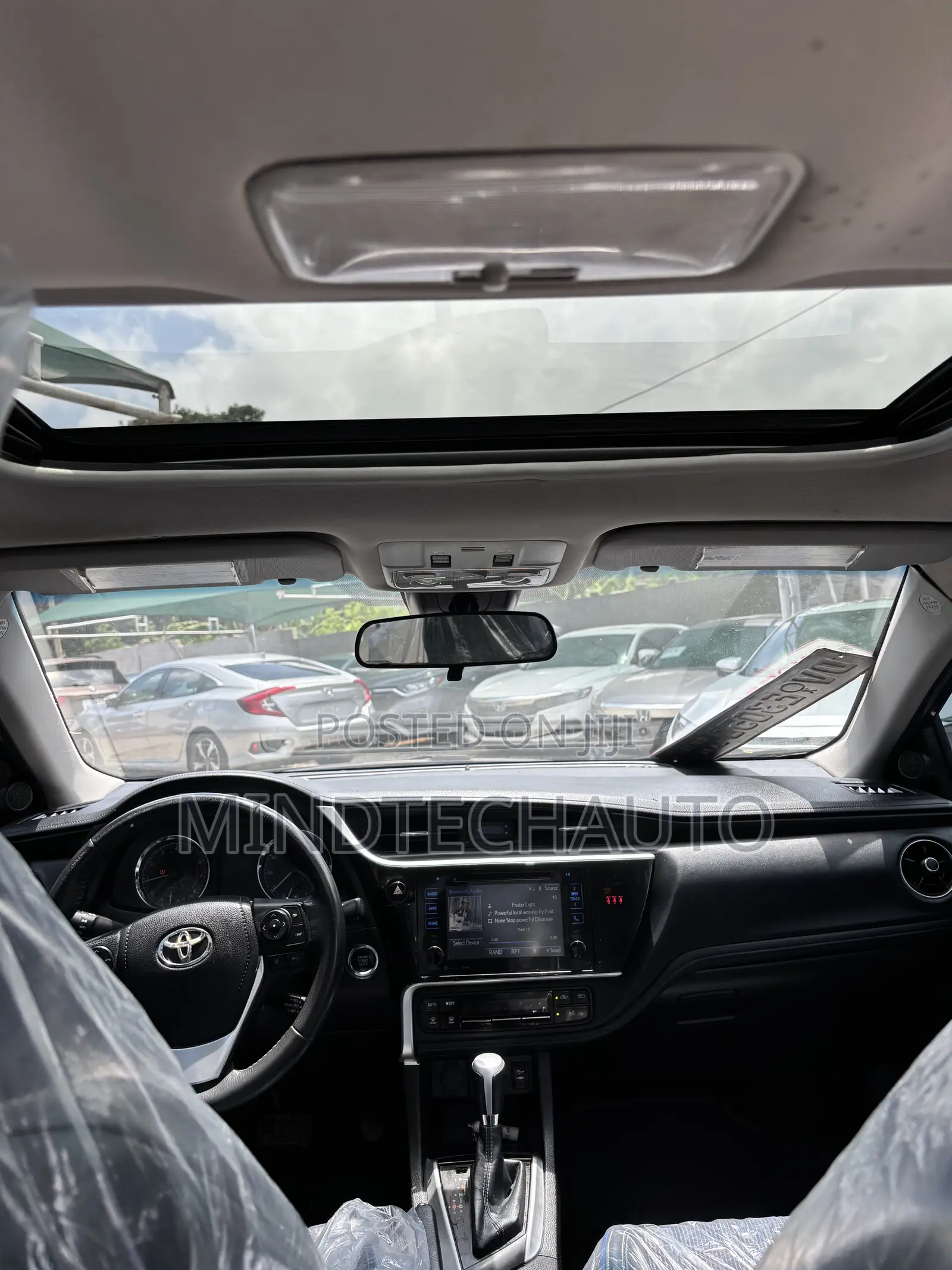 Toyota Corolla SE (1.8L 4cyl 6M) 2018 Blue