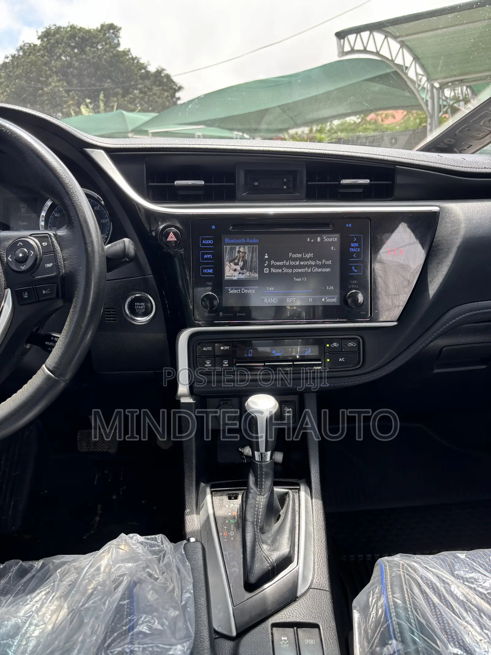 Toyota Corolla SE (1.8L 4cyl 6M) 2018 Blue