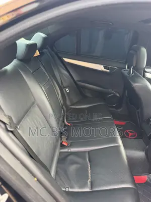 Mercedes-Benz C250 2014 Black
