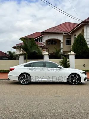 Honda Accord Sport (2.0L 4cyl Turbo 10A) 2019 White