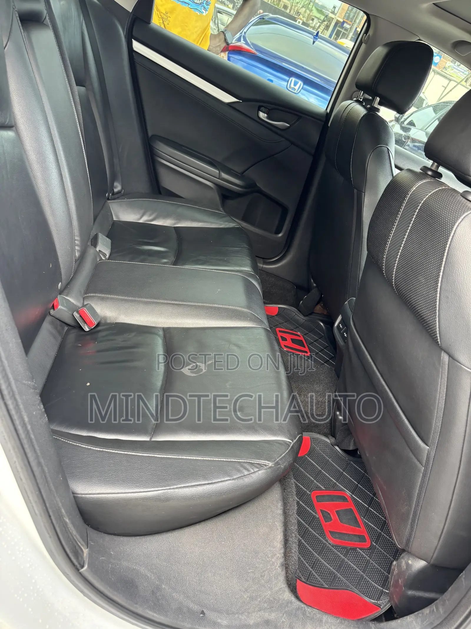 Honda Civic Touring 4dr Sedan (1.5L 4cyl) 2016 White