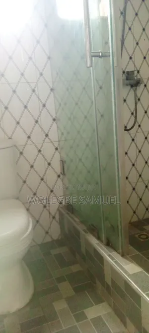 1bdrm Apartment in Coastal, Baatsona Total for rent