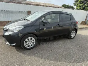 Toyota Vitz 2015 Black
