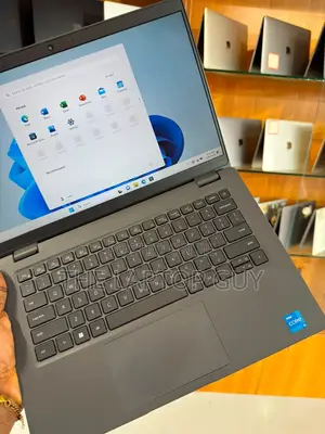 Laptop Dell Latitude 3440 16GB Intel Core i5 SSD 256GB