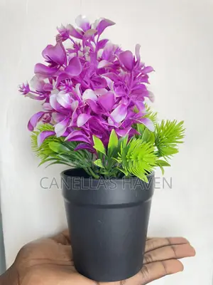 Artificial Flower Pot (Black Pot)