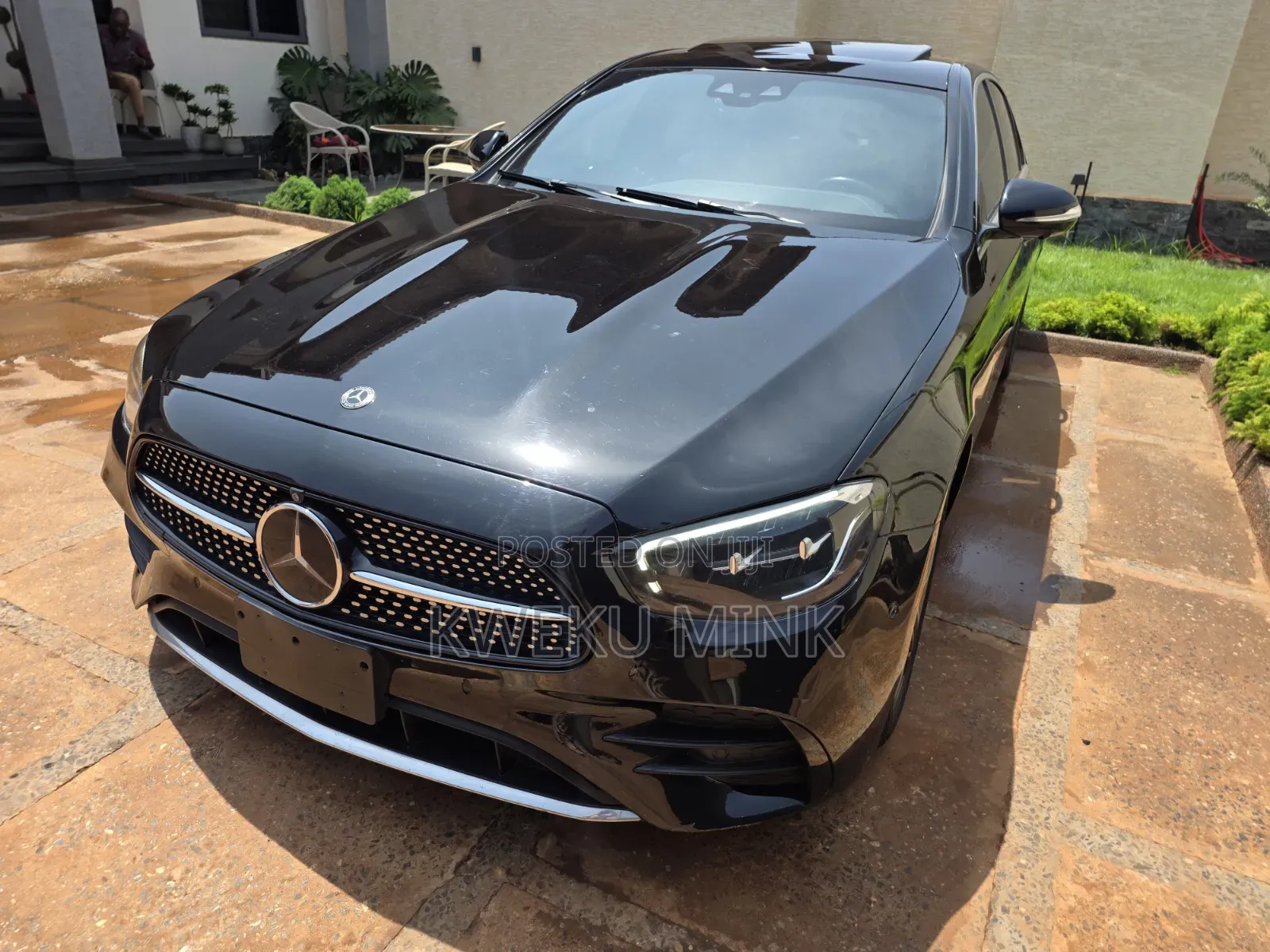Mercedes-Benz E300 2023 Black