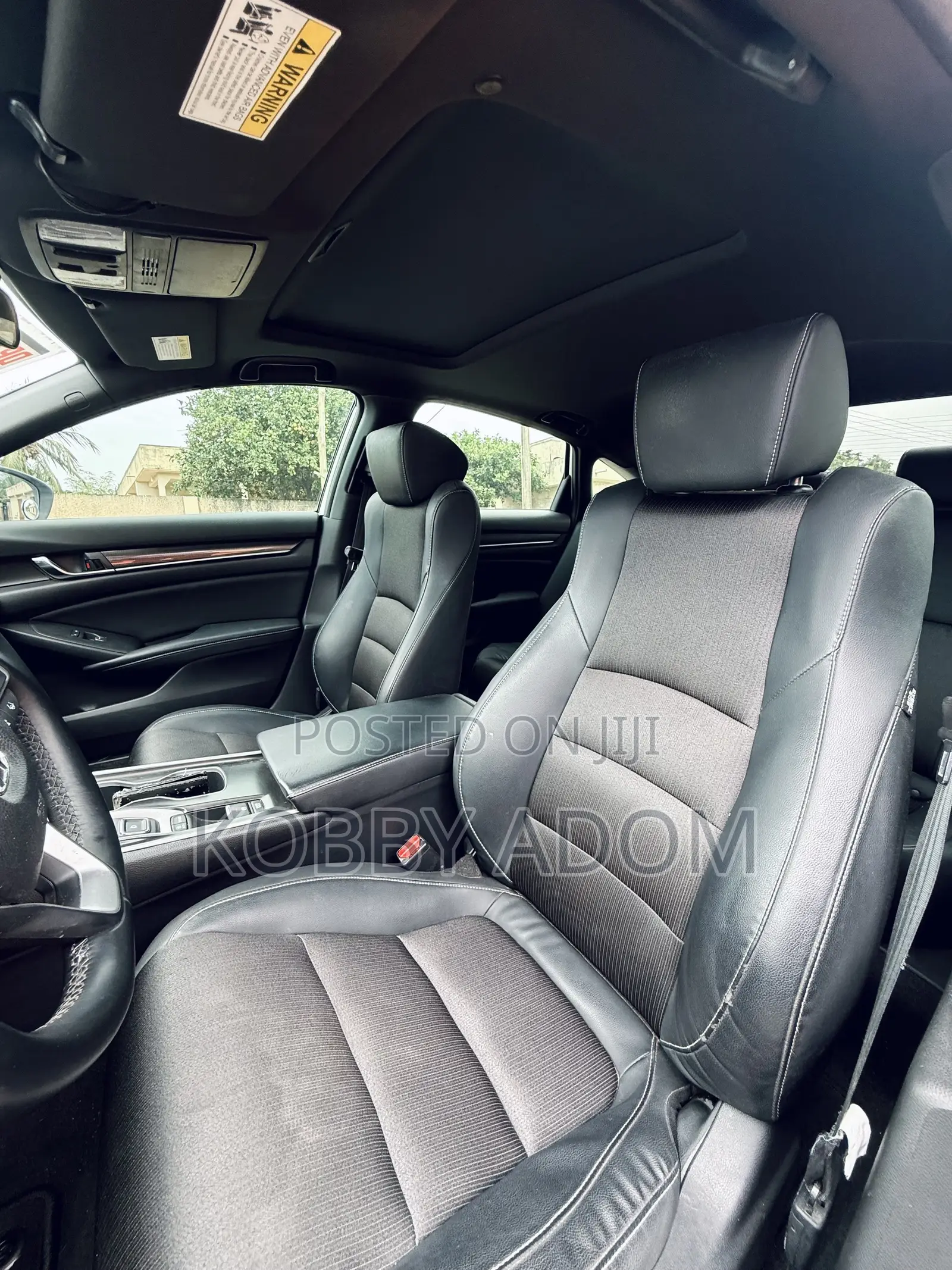 Honda Accord Sport (2.0L 4cyl Turbo 10A) 2019 White