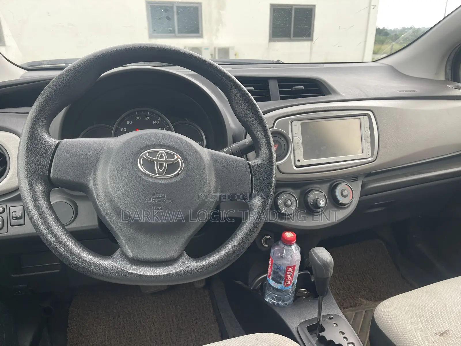 Toyota Vitz 2014 Silver