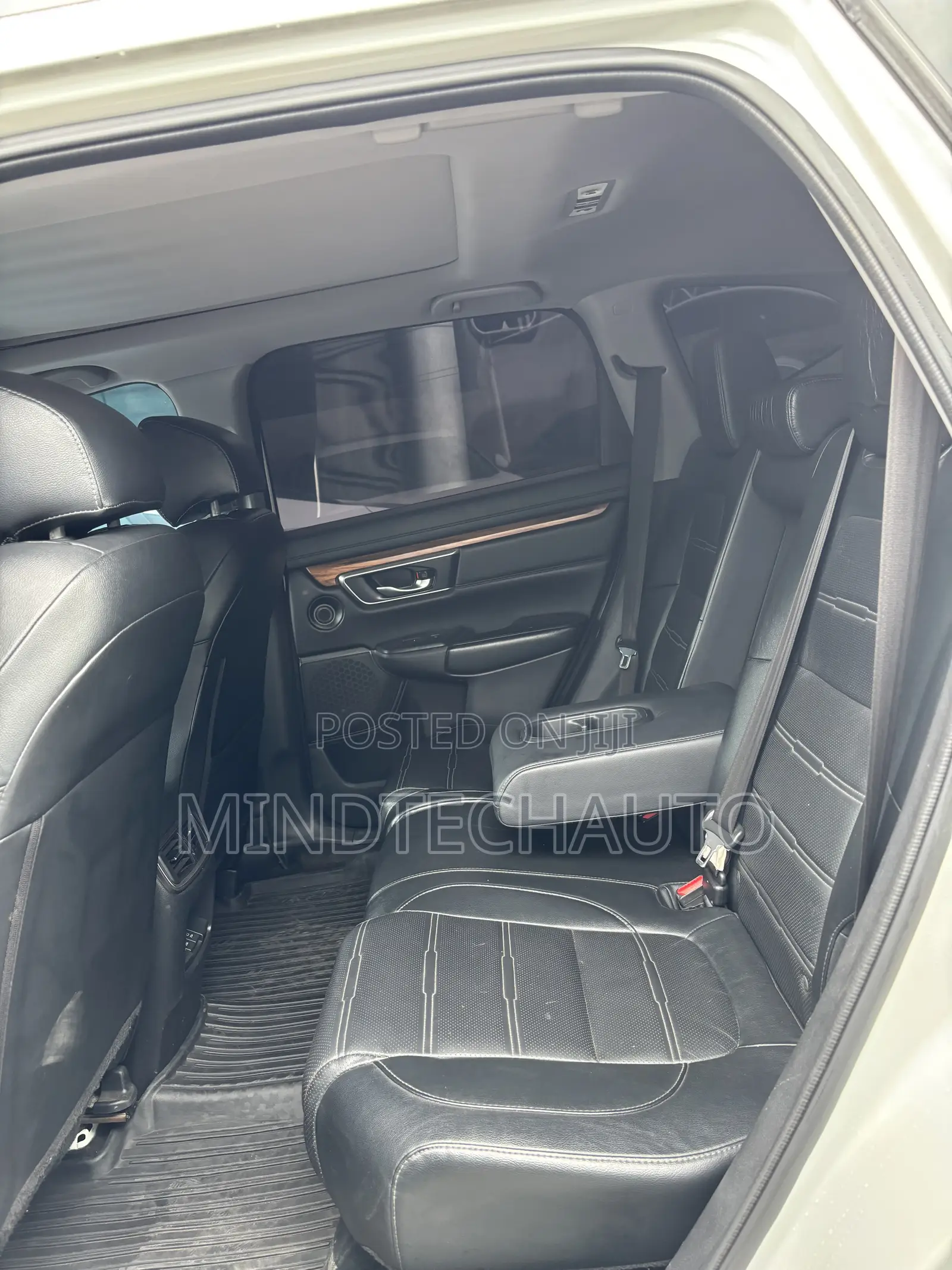 Honda CR-V Touring AWD 2019 White