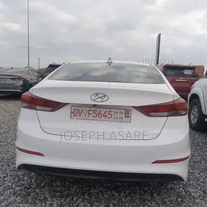 Hyundai Elantra 2017 White