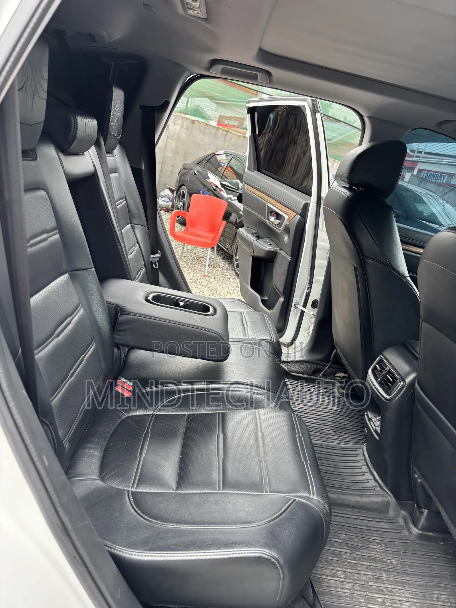 Honda CR-V Touring AWD 2019 White