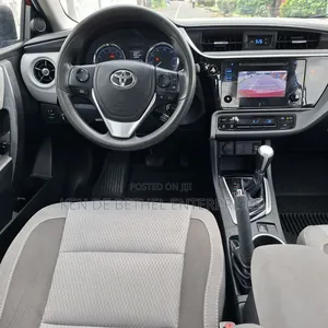 Toyota Corolla 2018 Red