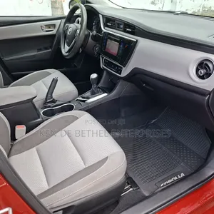 Toyota Corolla LE (1.8L 4cyl 2A) 2018 Red