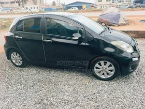 Toyota Vitz 2010 Black